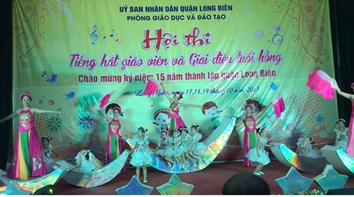 Trường mầm non Hoa  Mai đạt giải Nhất hội thi tiếng hát giáo viên - Giai điệu tuổi hồng cấp học mầm non quận Long Biên